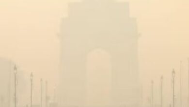 Photo of जहरीली हवा से उखड़ रहीं सांसें, दो मॉनिटरिंग स्टेशनों पर हवा गंभीर