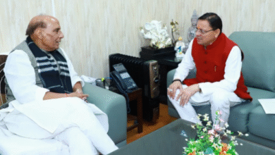 Photo of उत्तराखंड: सीएम धामी ने रक्षा मंत्री के सामने रखीं सामरिक महत्व की मांगें