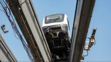 Photo of मुंबई परीक्षण के दौरान मोनोरेल ट्रेन एकतरफ झुकी