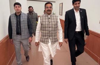 Photo of विधायकों का दिल्ली दौराः विधान सभा अध्यक्ष हरविन्द्र कल्याण ने नई दिल्ली पहुंचकर लिया तैयारियों का जायजा