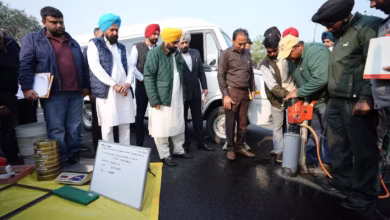 Photo of CM मान ने निर्माणाधीन सड़कों का किया औचक निरीक्षण, खामियों का पता लगने पर कार्रवाई के आदेश