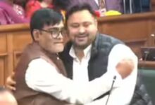 Photo of BJP नेता रामकृपाल ने सदन में तेजस्वी यादव को लगाया गले, एक समय में रहे हैं लालू यादव के खास