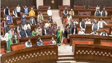 Photo of G राम G पर चर्चा शुरू होते ही विपक्ष ने काटा बवाल, वेल में पहुंचे सांसद, बोले- ‘JPC में भेजो बिल’