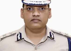 Photo of एडीजीपी के गनमैन के मोबाइल फोन में मिला आईजी कार्यालय का रिकाॅर्ड