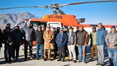 Photo of लद्दाख में बी-3 हेलिकॉप्टर सेवा शुरू, उपराज्यपाल ने किया शुभारंभ