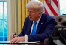 Photo of ट्रंप सरकार ने 19 देशों के नागरिकों के आव्रजन से जुड़े आवेदन पर लगाई रोक