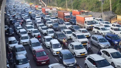 Photo of Delhi Pollution: दिल्ली में पेट्रोल-डीजल या CNG गाड़ी चलाने को लेकर है कंफ्यूजन? यहां करें दूर