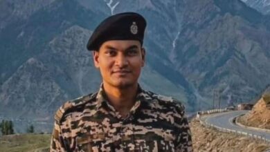 Photo of झारखंड के कोडरमा का लाल शहीद: सीआरपीएफ जवान सुजीत सिंह जम्मू-कश्मीर में शहीद