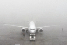 Photo of यूपी में कोहरे की मार: लंबी दूरी की ट्रेन-बसें हुईं घंटों लेट, स्टेशन पर ठिठुरते रहे लोग