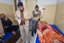 Photo of श्राद्धकर्म में आए युवक को मारी गोली, पत्नी के कथित प्रेमी पर गोली मारने का आरोप