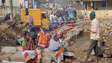 Photo of जमशेदपुर में बिना सूचना के खोदी सड़क, 50 हजार की आबादी परेशान