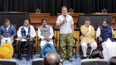 Photo of थरूर की ‘दूरी’ से कांग्रेस में हलचल