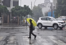 Photo of Delhi NCR Weather: दिल्ली-एनसीआर का मौसम बदला, गलन वाली ठंड के बीच हुई बूंदाबांदी, जानें आज कितना एक्यूआई