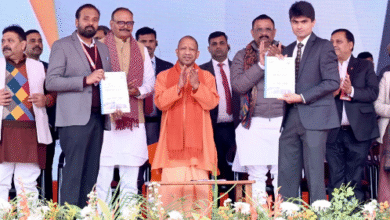 Photo of काशी में वॉलीबॉल महाकुंभ: सीएम योगी बोले- खेल की नई दृष्टि, नए संसाधन से मिला आत्मविश्वास