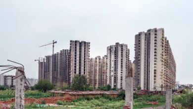 Photo of सुप्रीम कोर्ट का बड़ा एक्शन: बिल्डरों की धोखाधड़ी पर CJI सख्त, 17 साल से फ्लैट का इंतजार कर रहे 80+ बुजुर्गों का मामला आया सामने